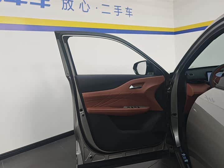 Фото 7 - Changan UNI-Z Hybrid