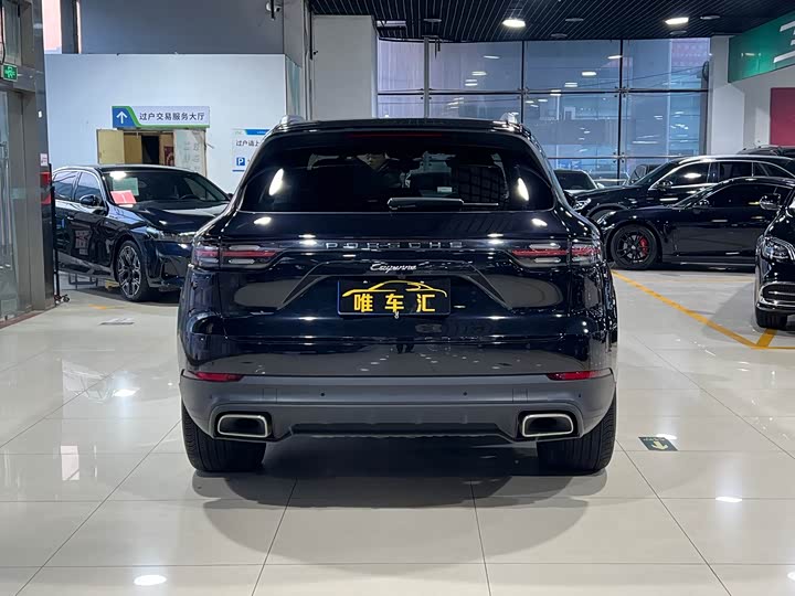 Фото 5 - Porsche Cayenne