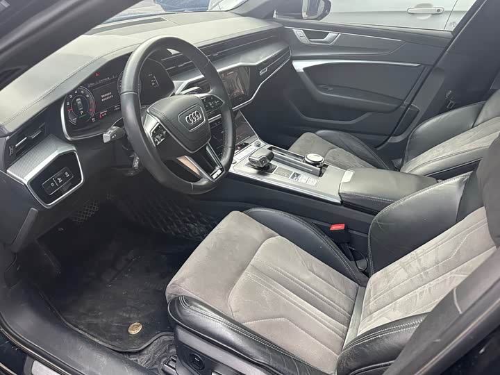 Фото 3 - Audi A6L