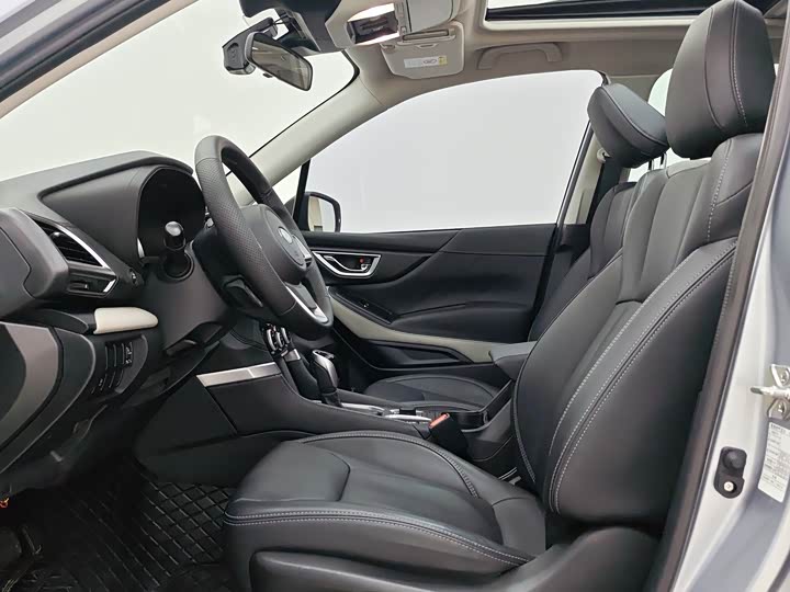 Фото 7 - Subaru Forester