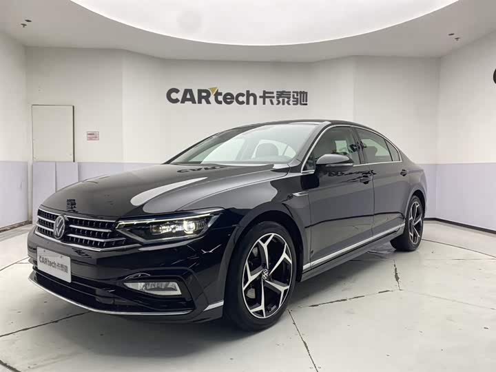 Фото 1 - Volkswagen Magotan