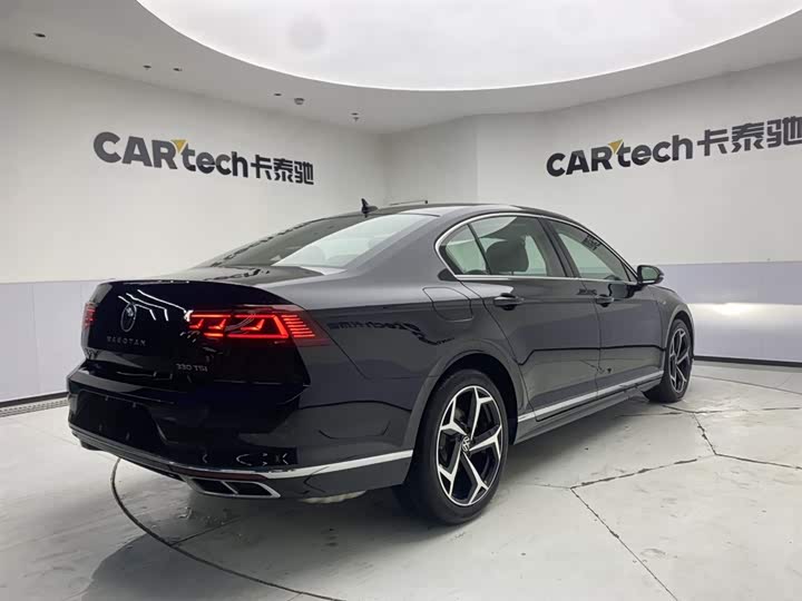 Фото 5 - Volkswagen Magotan