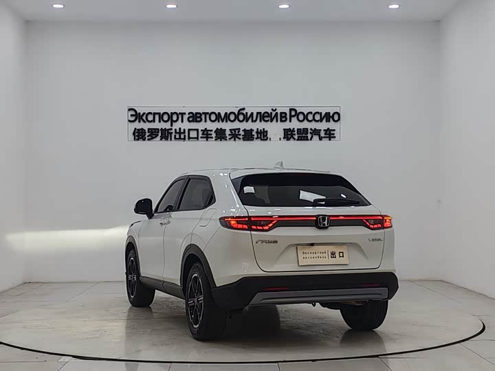 Фото 4 - Honda Vezel