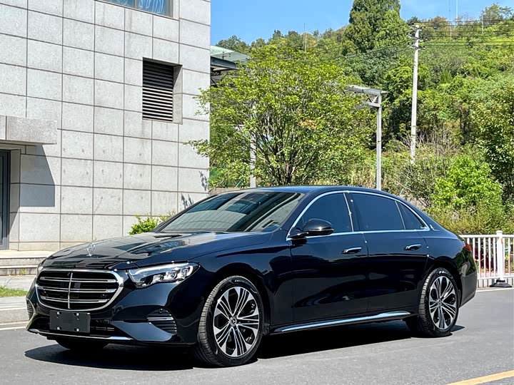 Photo 1 - Mercedes-Benz E-Class