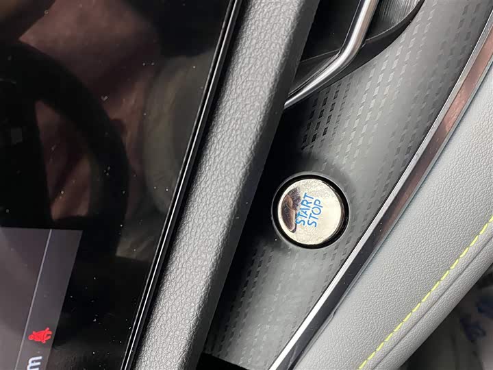 Фото 5 - Ford Equator Sport Hybrid