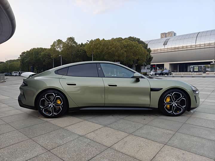 Фото 8 - Xiaomi SU7