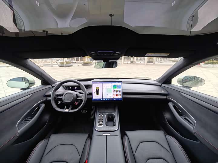 Фото 9 - Xiaomi SU7