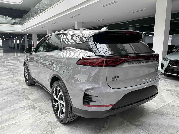 Фото 6 - BYD Tang Hybrid/EV