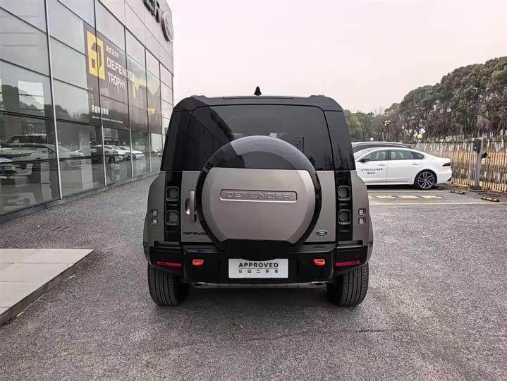 Фото 3 - Land Rover Defender