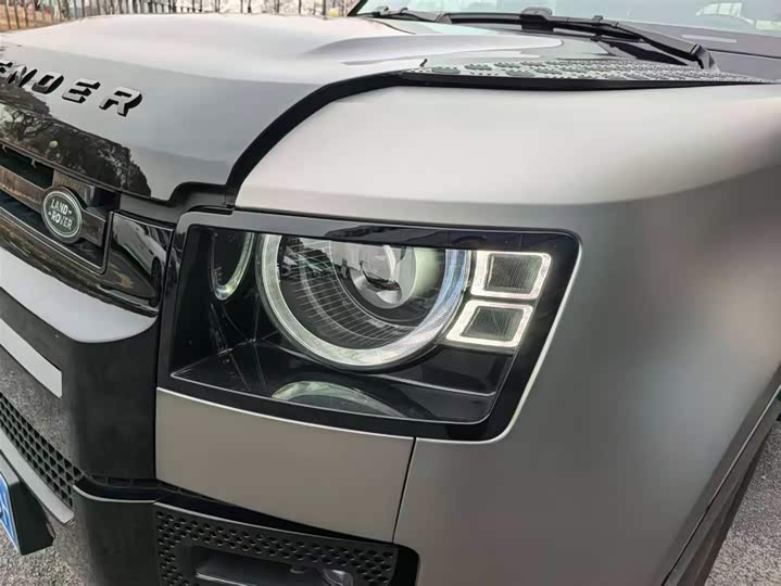 Фото 6 - Land Rover Defender