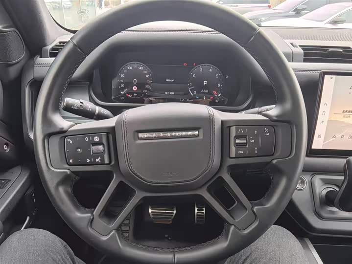 Фото 9 - Land Rover Defender