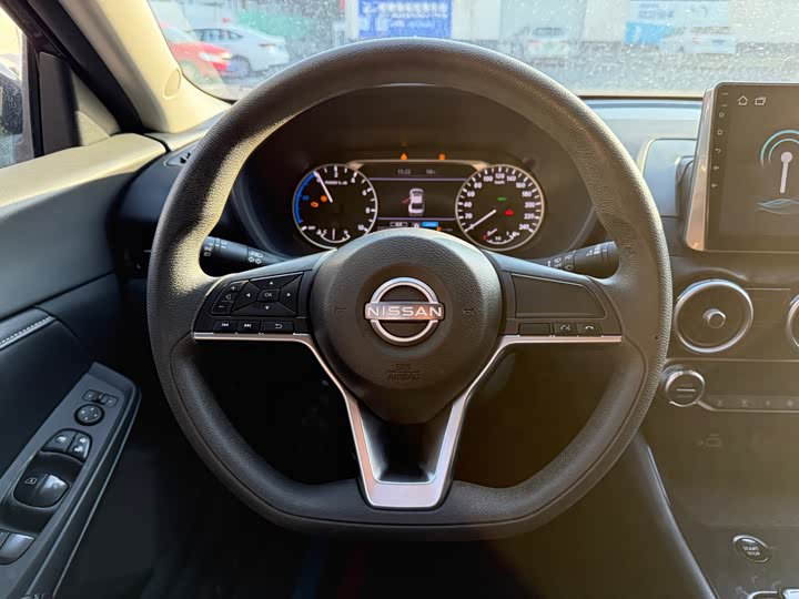 Фото 5 - Nissan Sylphy