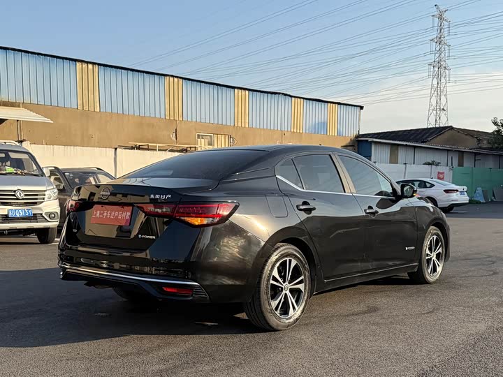 Фото 9 - Nissan Sylphy