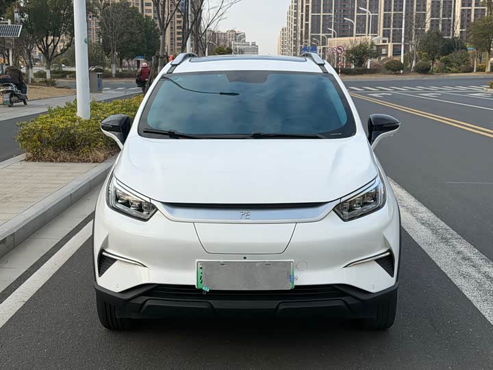 Фото 2 - BYD Yuan Pro