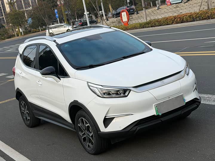 Фото 3 - BYD Yuan Pro