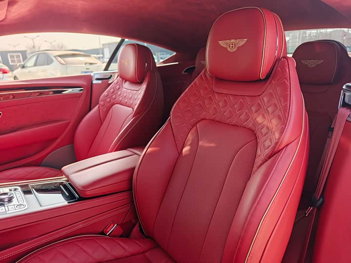 Фото 5 - Bentley Continental GT