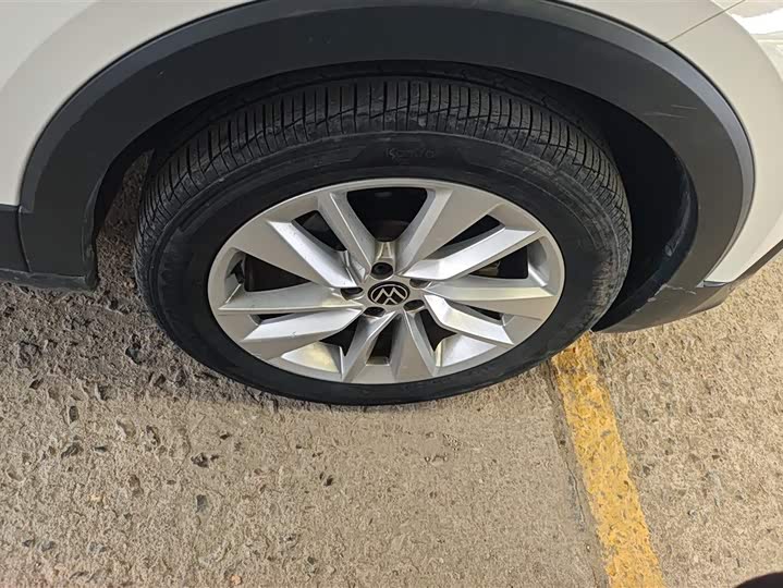 Фото 6 - Volkswagen T-Cross