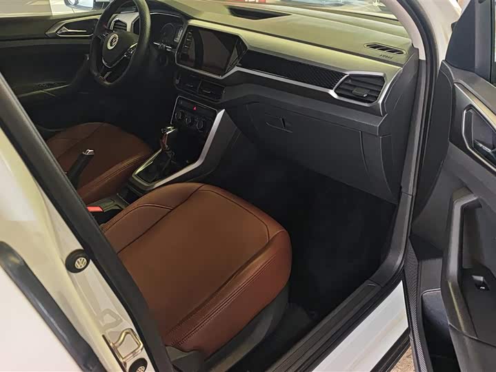 Фото 8 - Volkswagen T-Cross