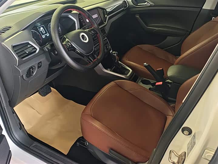 Фото 9 - Volkswagen T-Cross