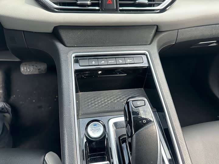 Фото 8 - Dongfeng Aeolus E70