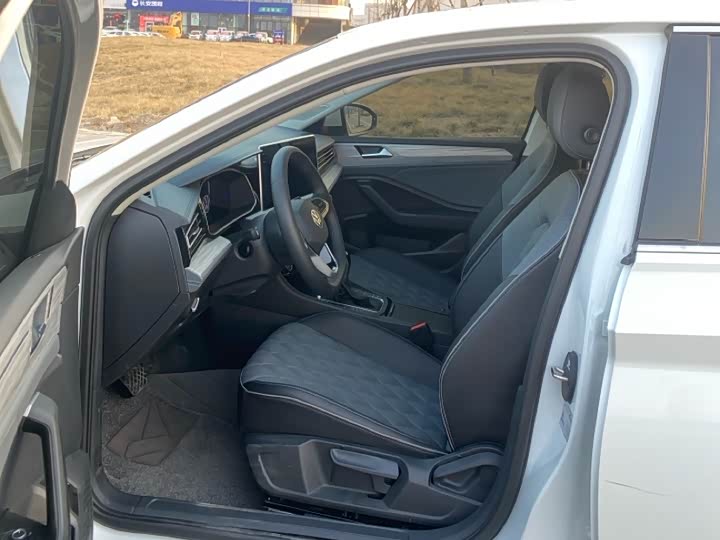 Фото 9 - Volkswagen Sagitar L