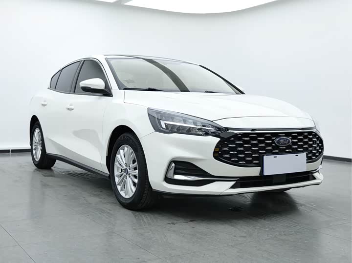 Фото 1 - Ford Focus