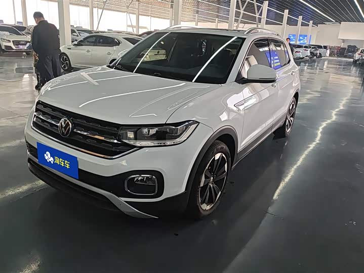 Фото 1 - Volkswagen Tacqua