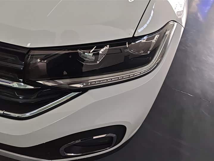 Фото 5 - Volkswagen Tacqua