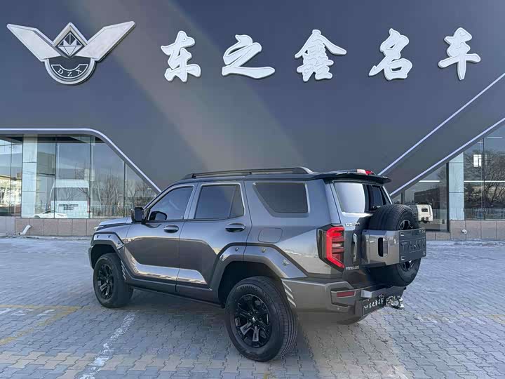 Фото 4 - Tank 400 Hybrid