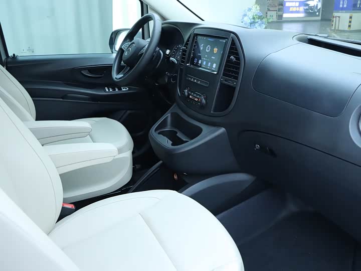 Фото 7 - Mercedes-Benz Vito