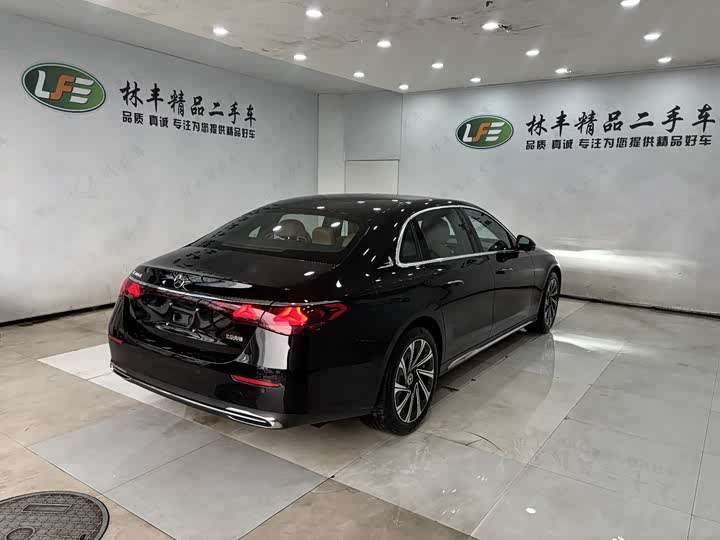 Фото 6 - Mercedes-Benz E-Class