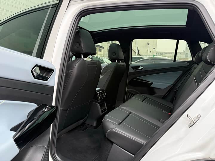 Фото 6 - Volkswagen ID.4 X