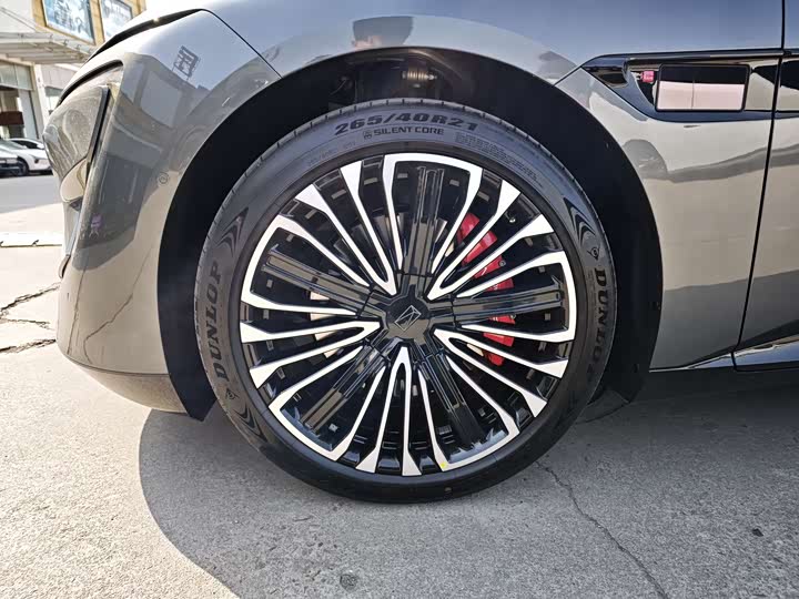 Фото 7 - Avatr 12