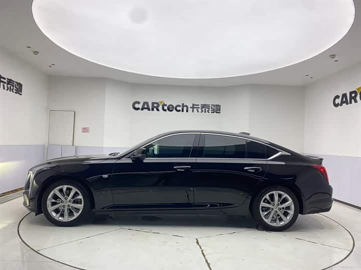 Фото 8 - Cadillac CT5