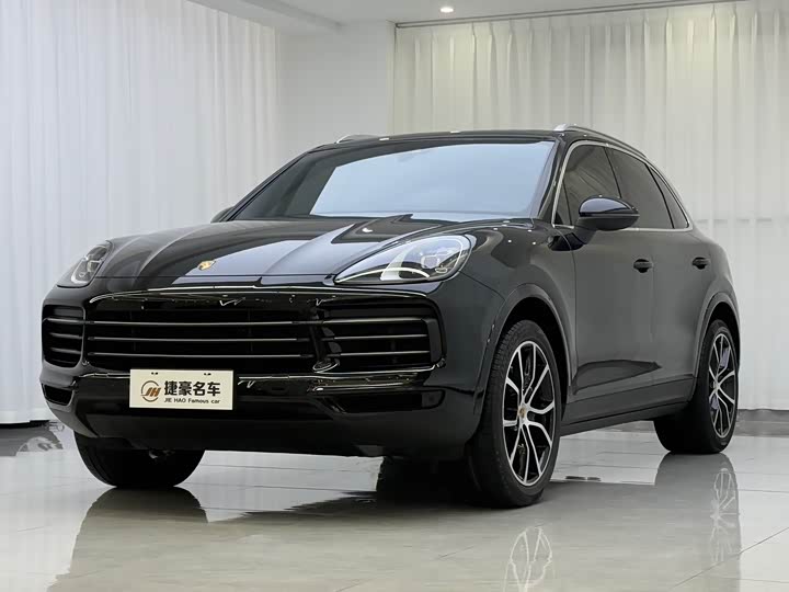 Фото 1 - Porsche Cayenne