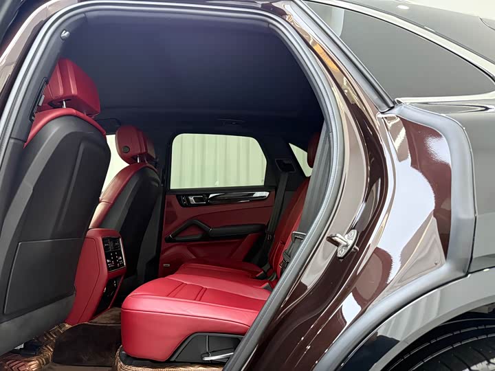 Фото 6 - Porsche Cayenne