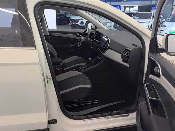 Фото 8 - Jetta VS7