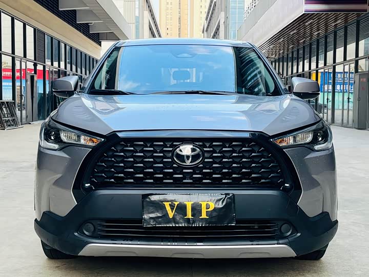 Фото 2 - Toyota Corolla Cross