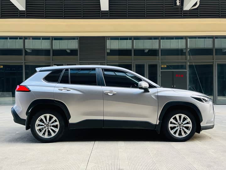 Фото 4 - Toyota Corolla Cross