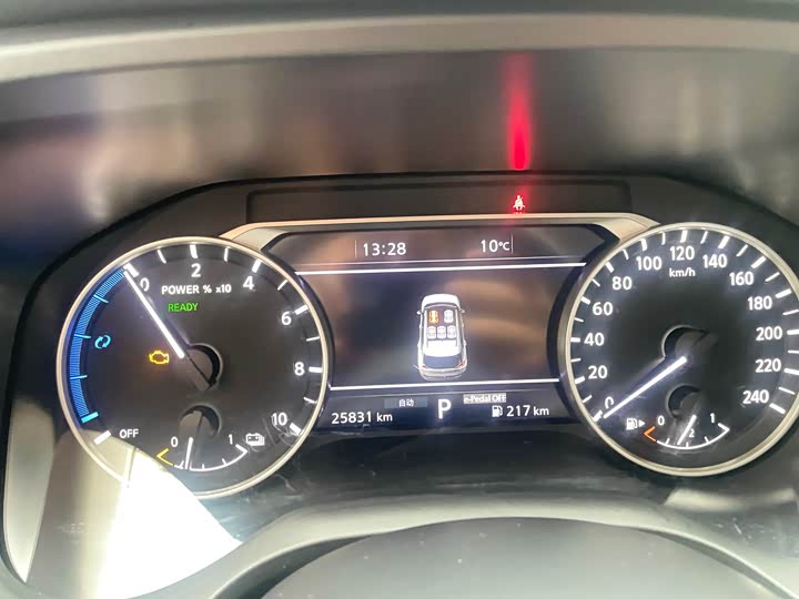 Фото 6 - Nissan X-Trail