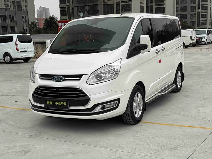 Фото 1 - Ford Tourneo