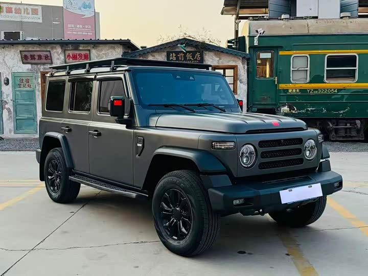 Photo 3 - BAW 212 T01