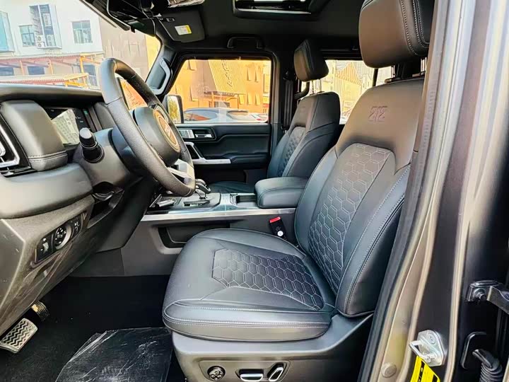 Photo 4 - BAW 212 T01