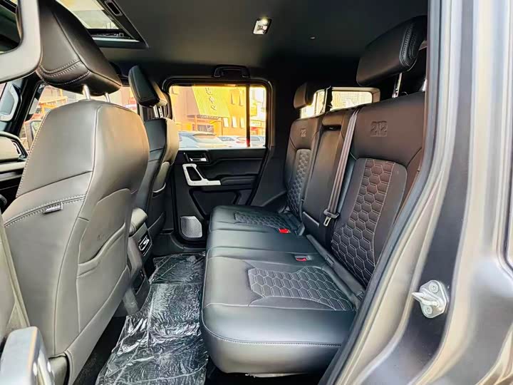 Photo 5 - BAW 212 T01