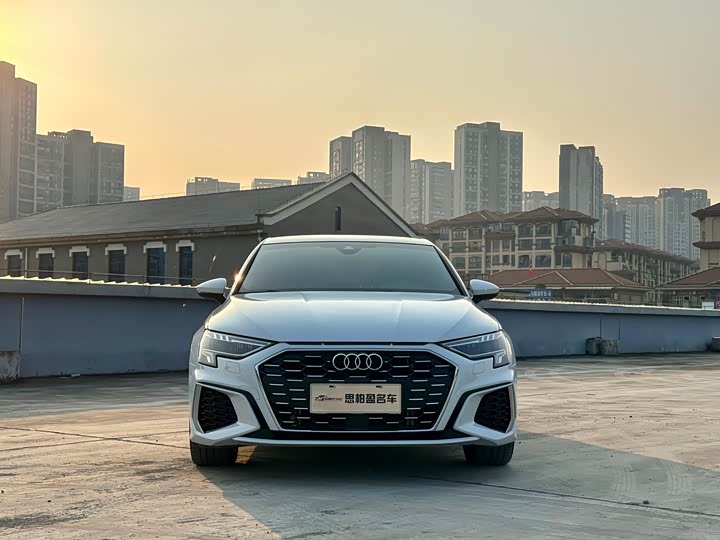 Photo 2 - Audi A3
