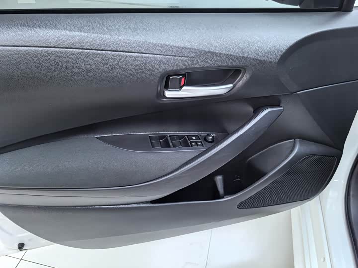 Фото 5 - Toyota Levin