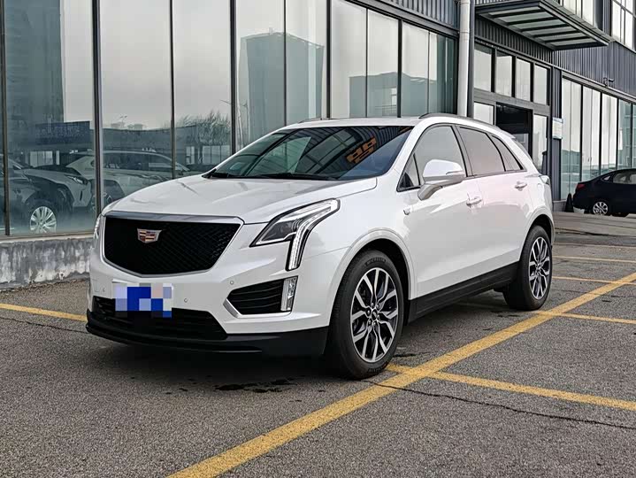 Фото 1 - Cadillac XT5