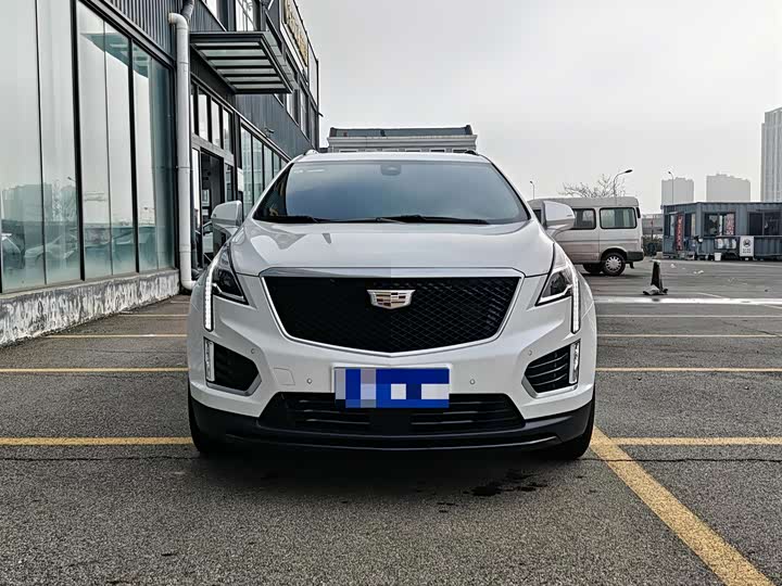 Фото 2 - Cadillac XT5