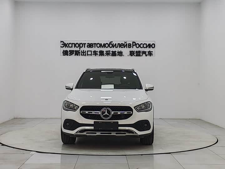 Фото 2 - Mercedes-Benz GLA-Class