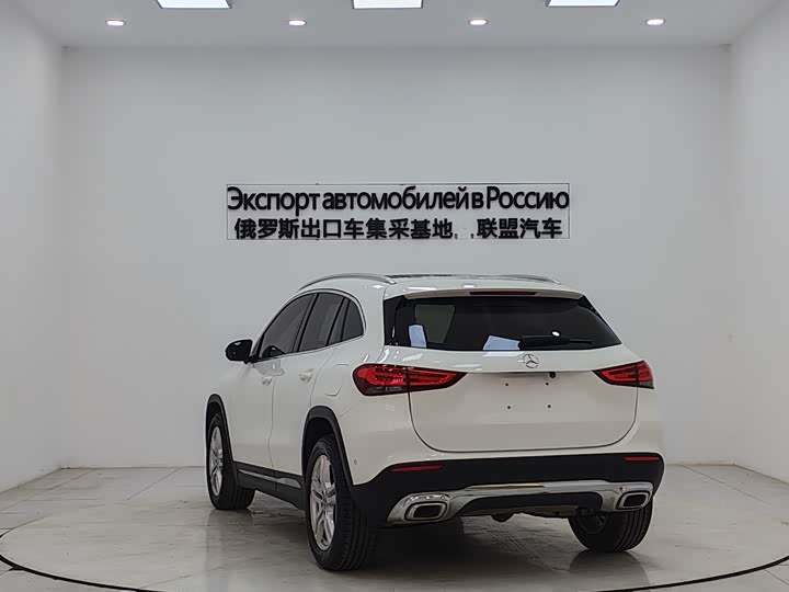 Фото 4 - Mercedes-Benz GLA-Class